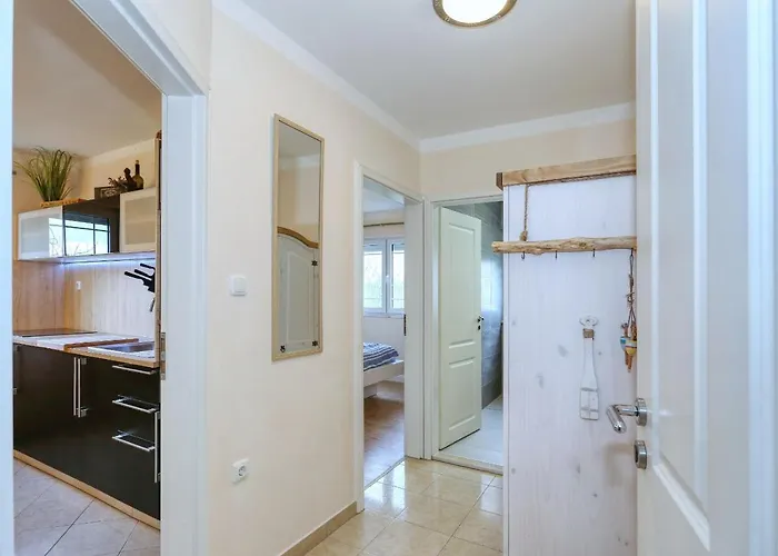 דירה 1 Mit Terrasse Und Grill Hochmodern Und Strandnah זאטון