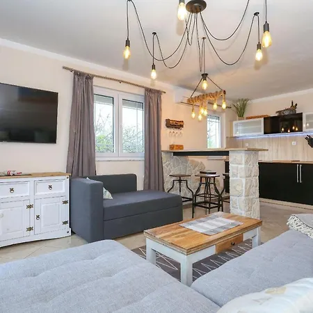 Apartman 1 Zaton Mit Terrasse Und Grill Hochmodern Und Strandnah *