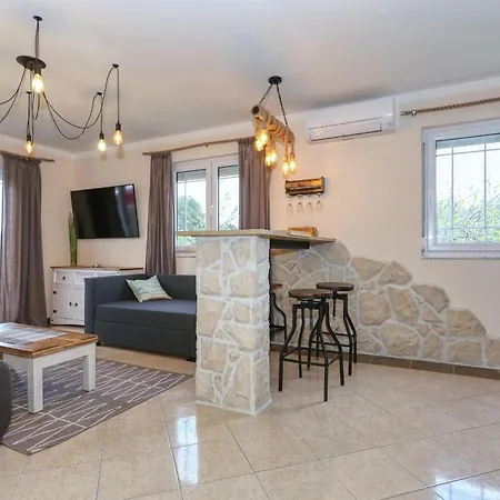 Apartment 1 Zaton Mit Terrasse Und Grill Hochmodern Und Strandnah *