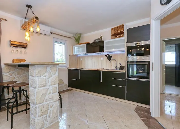 Appartement 1 Mit Terrasse Und Grill Hochmodern Und Strandnah *